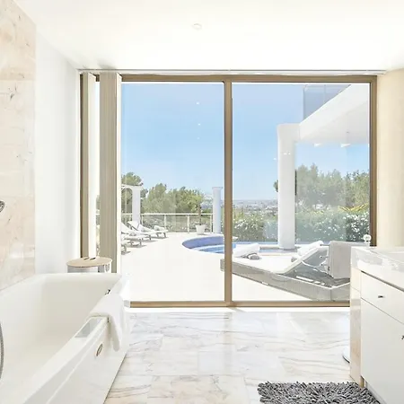 Lovely 6-bedrooms * Cannes