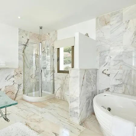 Lovely 6-bedrooms Cannes