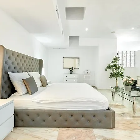 Lovely 6-bedrooms Appartement Cannes